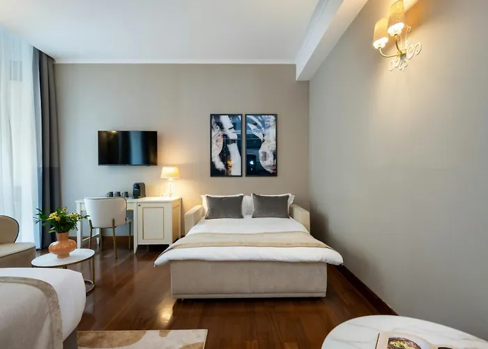 Leonardo Boutique Monti Otel