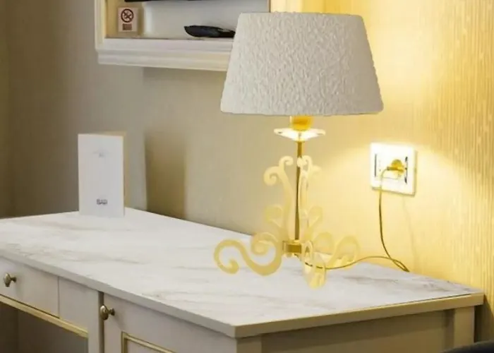 Leonardo Boutique Monti Hotel 4*