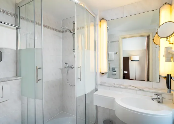 Leonardo Boutique Monti 4*