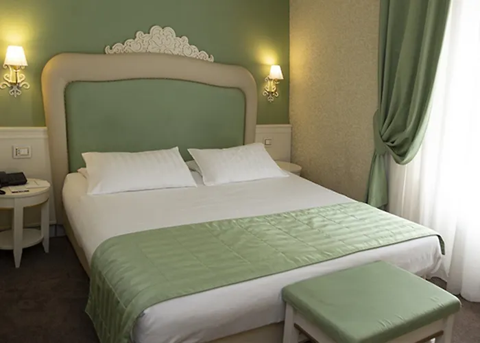Leonardo Boutique Monti Otel